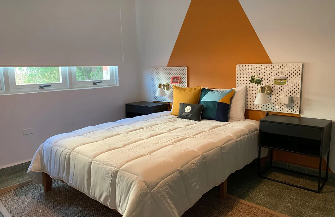 Santurcia Hostel (Adults Only)-1